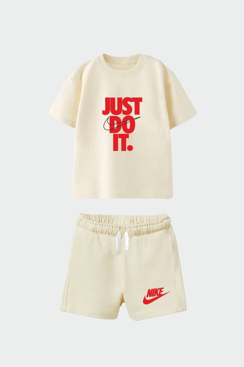 Nike Ekru Erkek Çocuk Takım