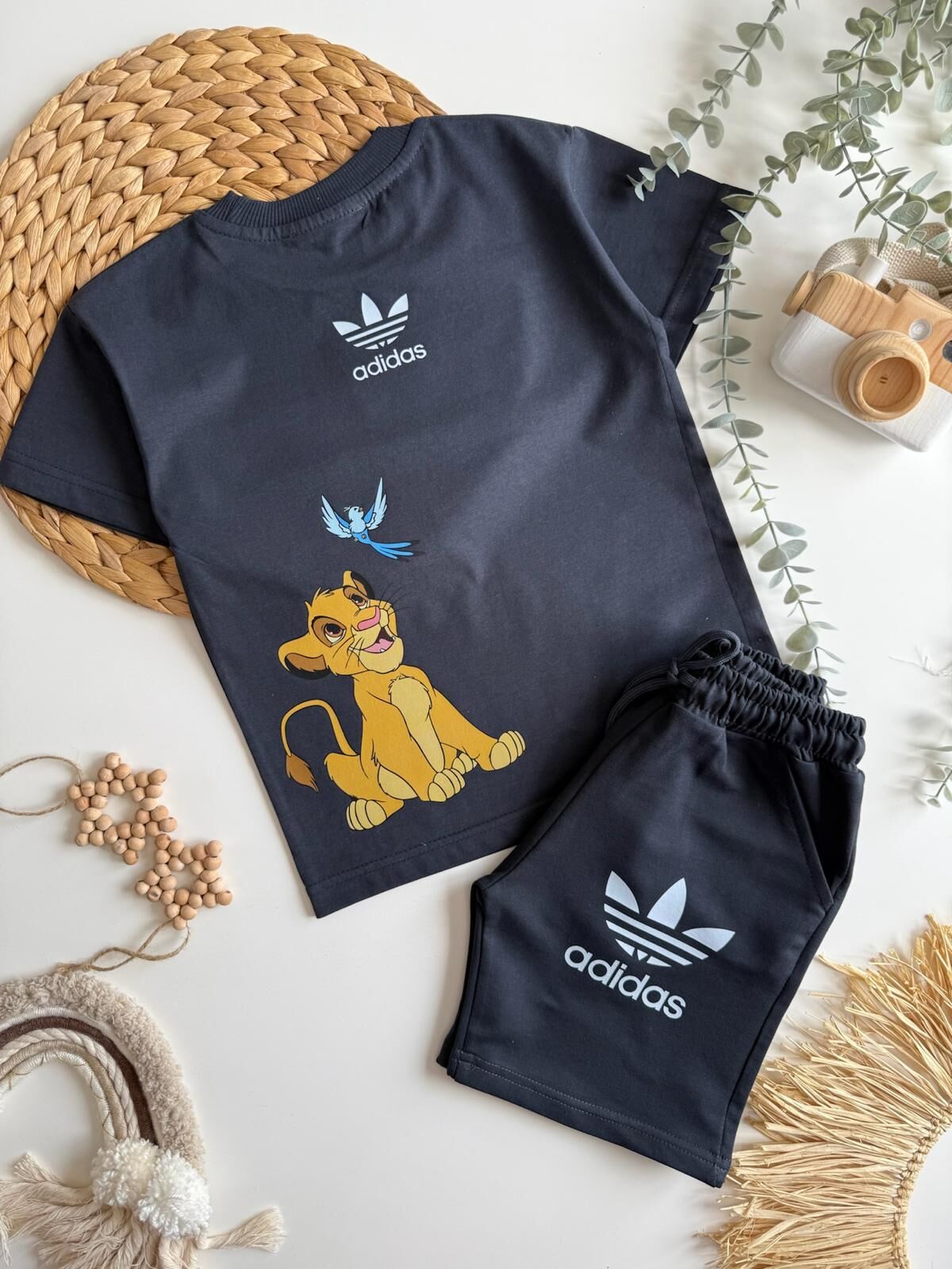 Adidas Lion King Takım