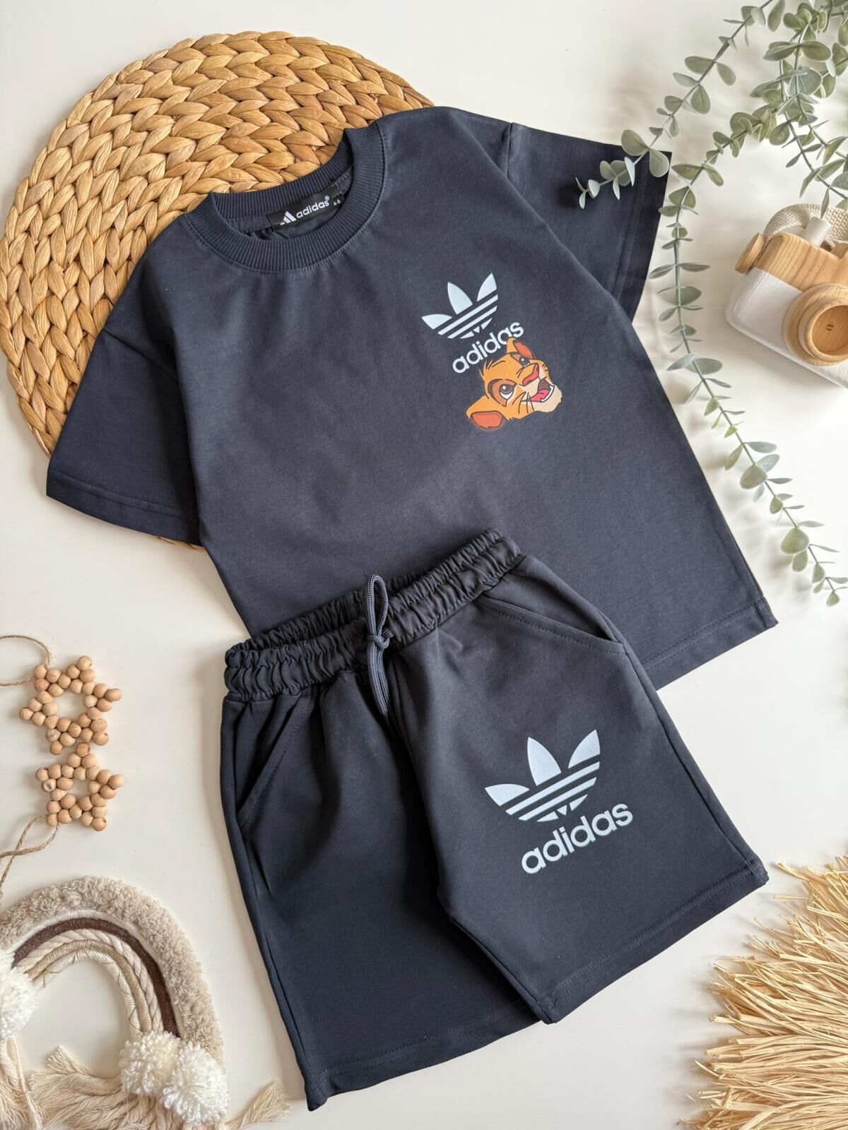 Adidas Lion King Takım